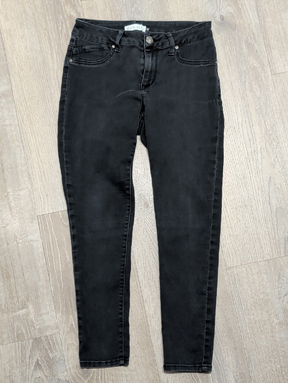 Ava & Alex High Rise Skinny Jeans Size 6